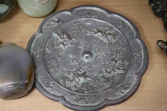 A quantity of Chinese hardstone flowers, bowls, etc
